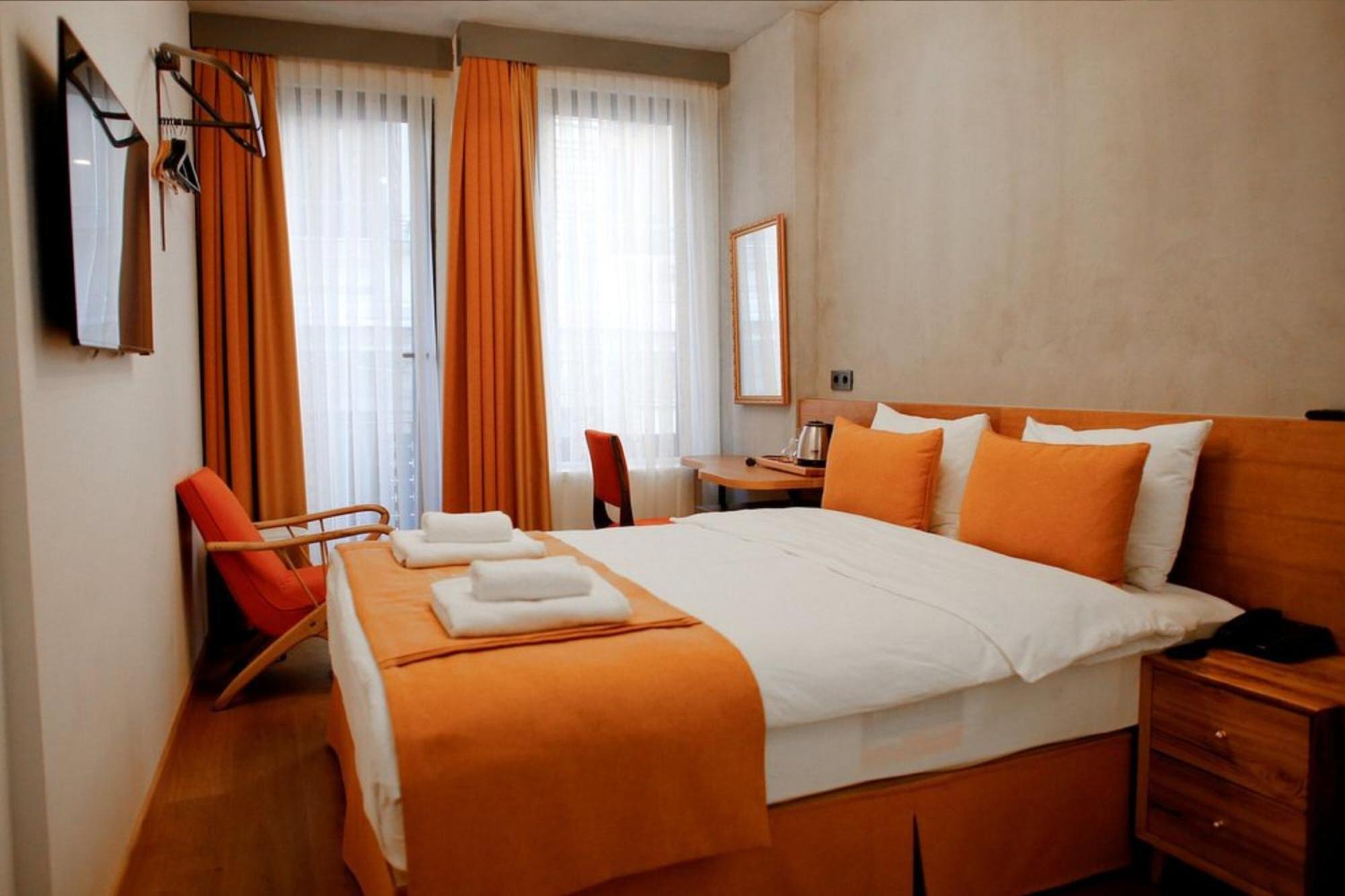 Aleksandr Pera Hotel อิสตันบูล ภายนอก รูปภาพ
