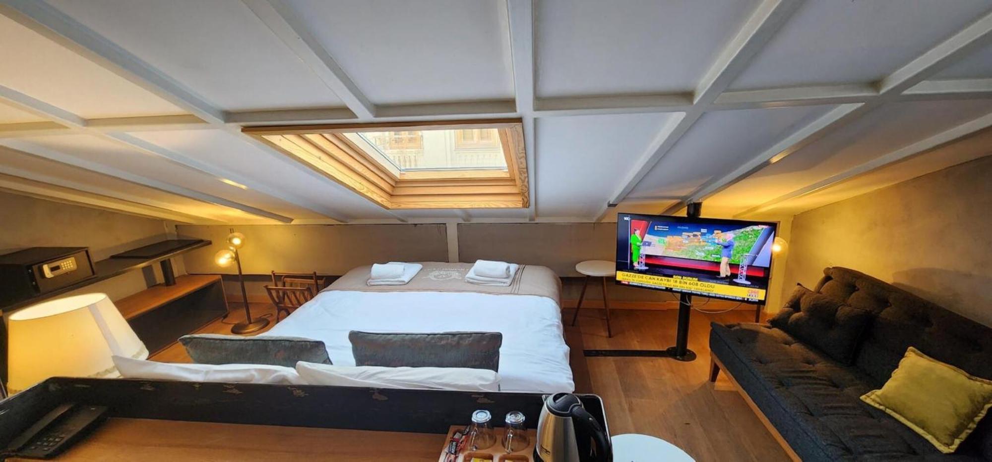 Aleksandr Pera Hotel อิสตันบูล ภายนอก รูปภาพ