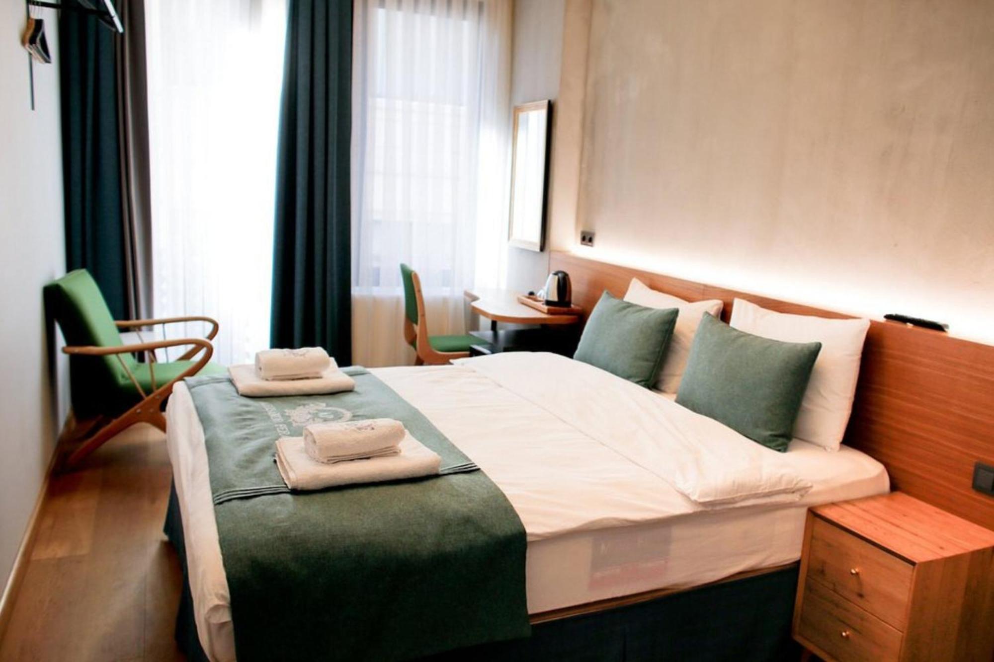 Aleksandr Pera Hotel อิสตันบูล ภายนอก รูปภาพ