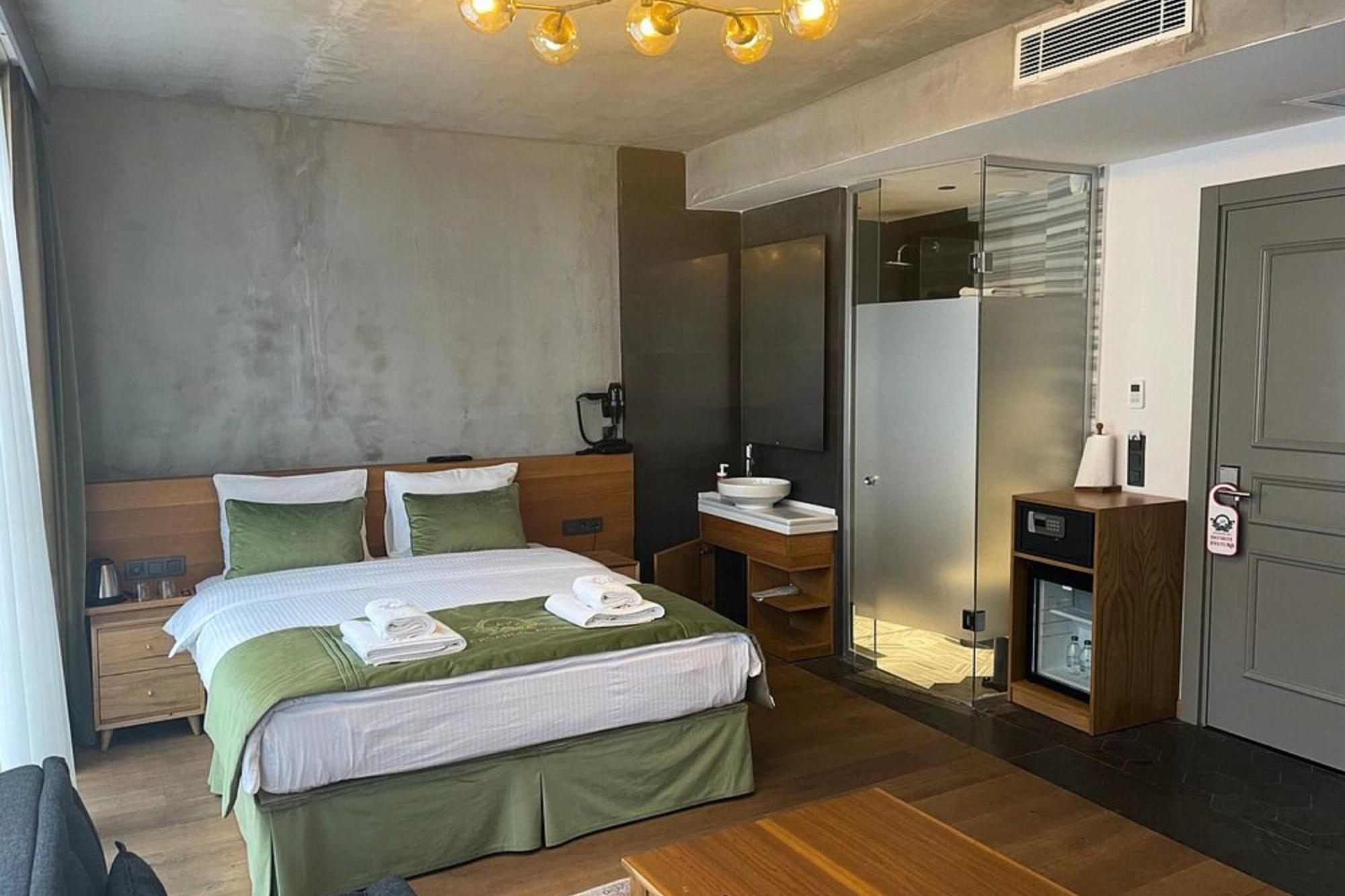 Aleksandr Pera Hotel อิสตันบูล ภายนอก รูปภาพ